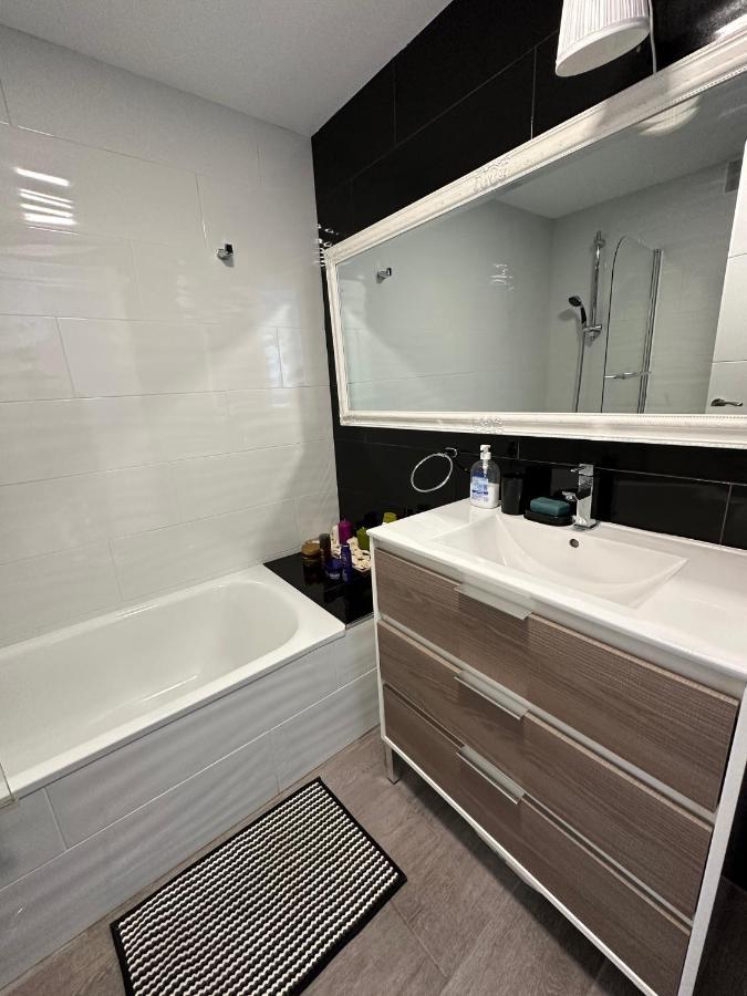 Excellent View Julia Apartment Alicante Bagian luar foto