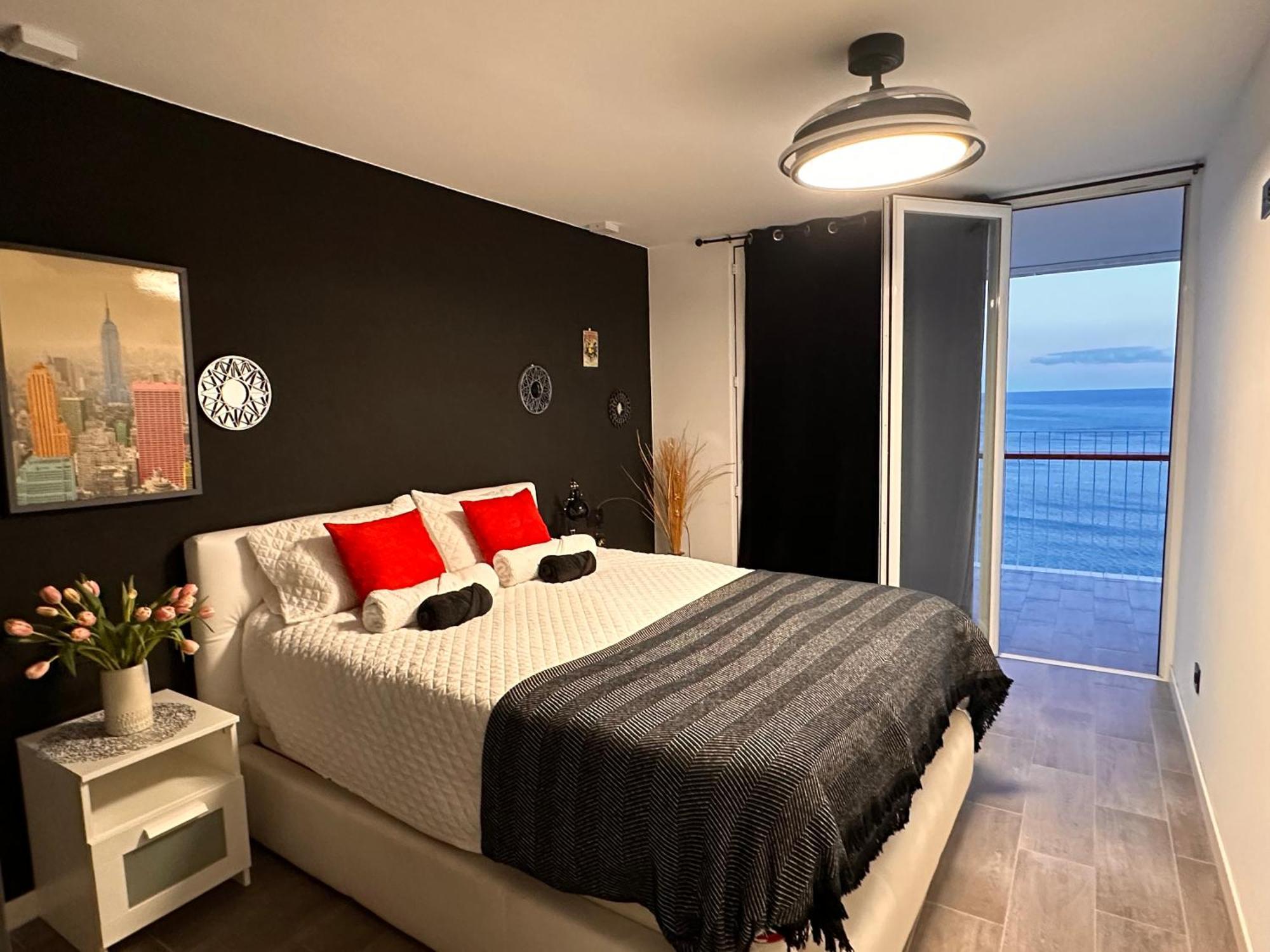 Excellent View Julia Apartment Alicante Bagian luar foto