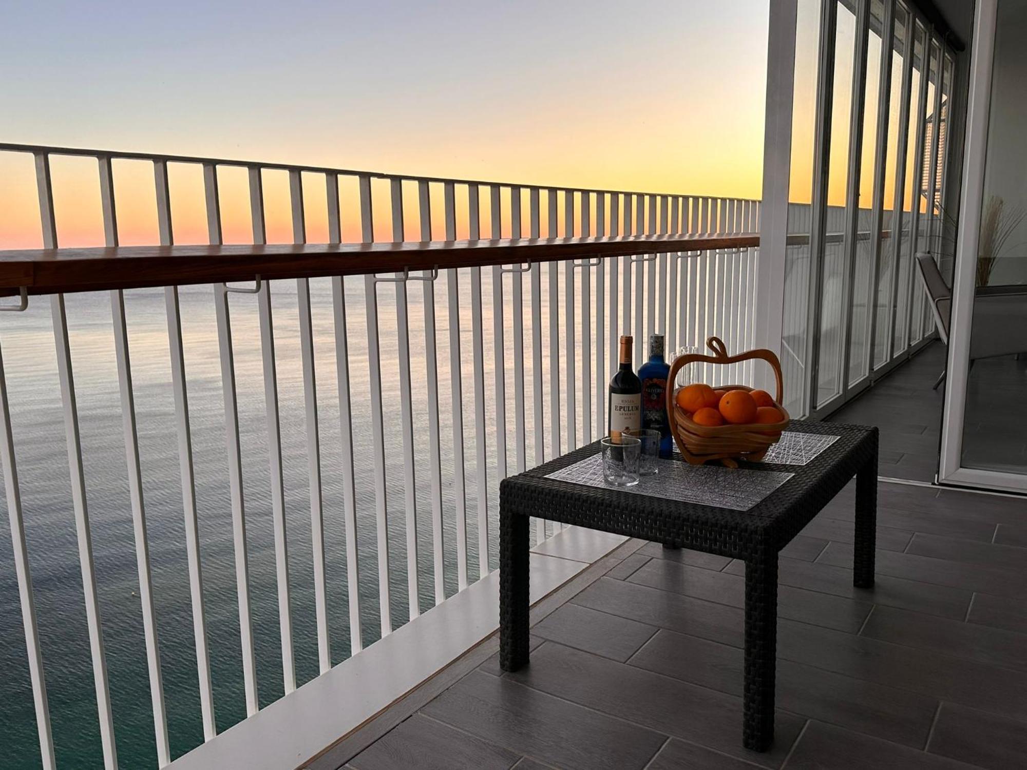 Excellent View Julia Apartment Alicante Bagian luar foto